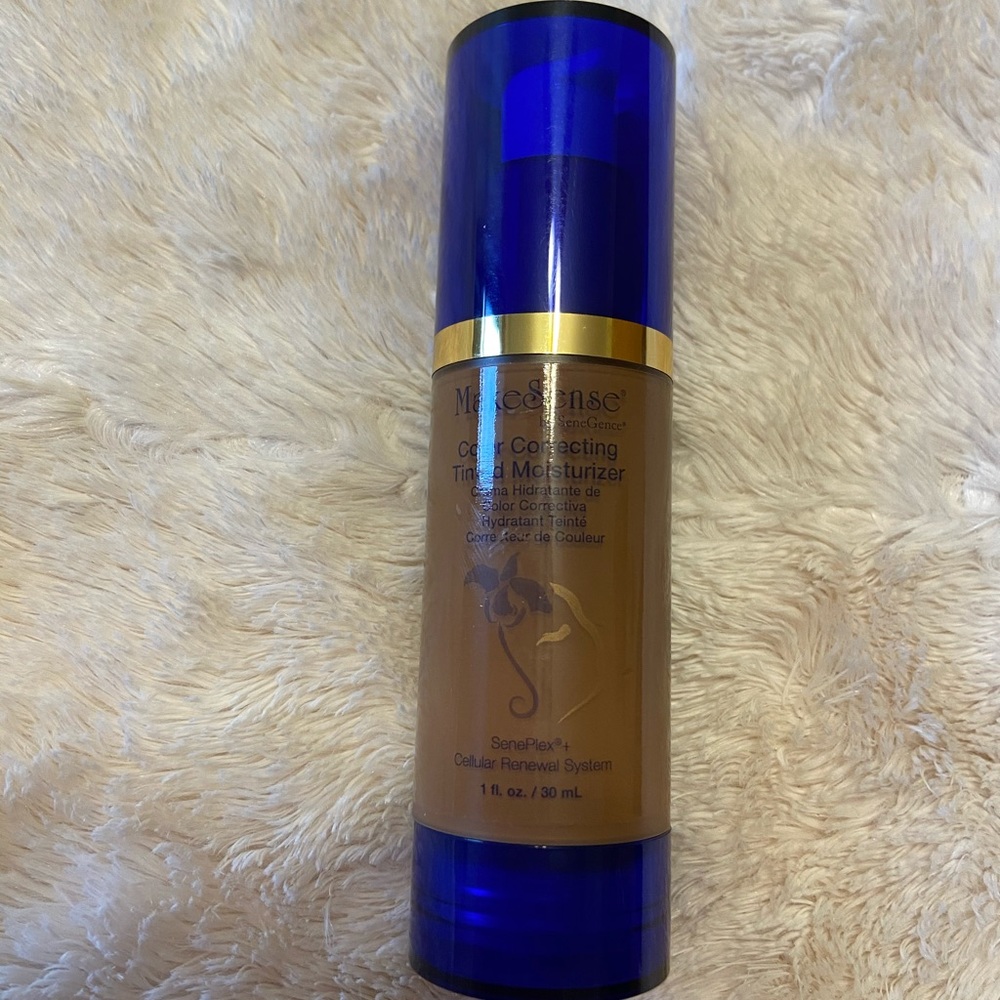 SeneGence  ❤️tinted moisturizer